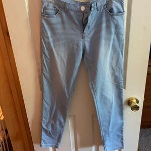 Light Blue Jegging Capris